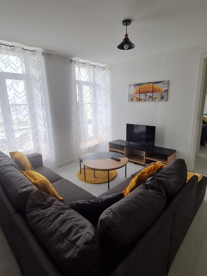La Roche Du Roy Apartment Rocroi Екстериор снимка