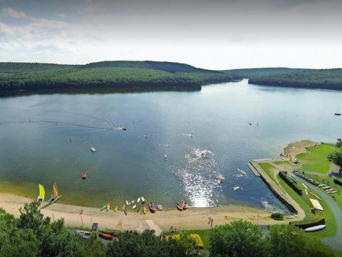 La Roche Du Roy Apartment Rocroi Екстериор снимка