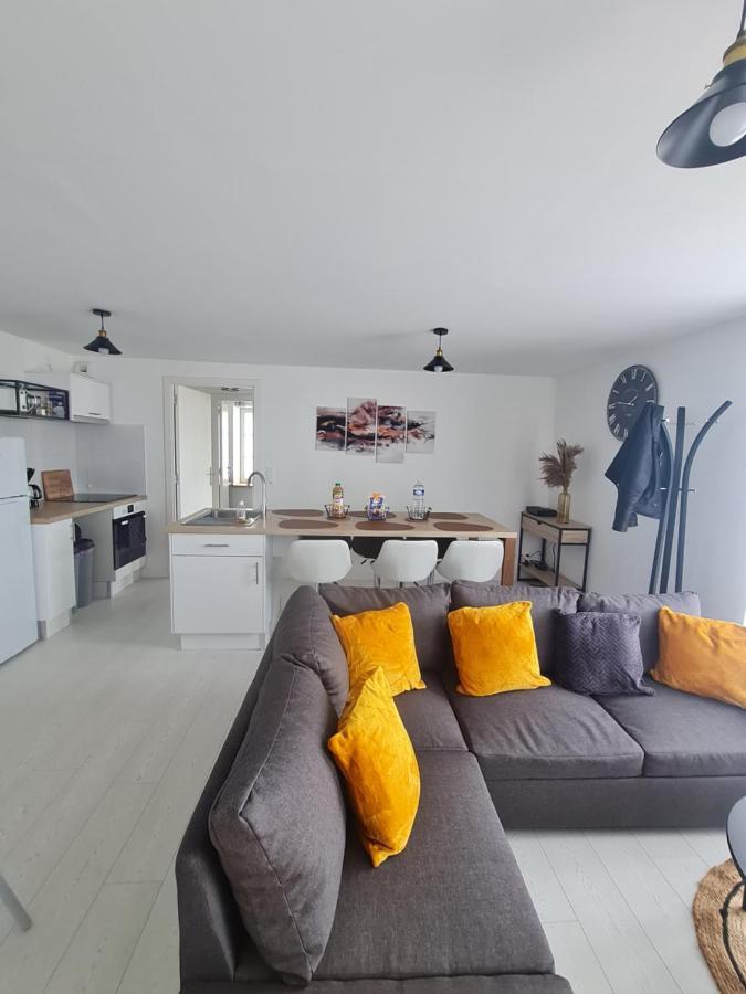 La Roche Du Roy Apartment Rocroi Екстериор снимка